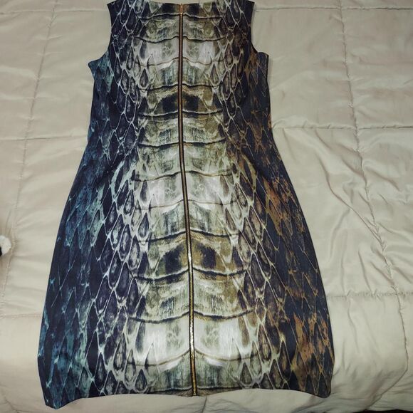 Vince-camuto Women's Grey and Brown Snakeskin Print Dress size 6 fully lined - Picture 3 of 7